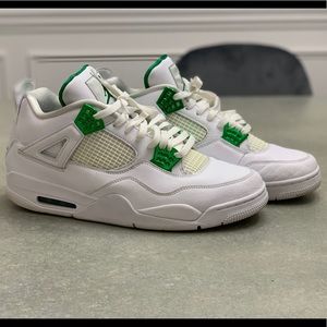 Air Jordan 4 metallic green